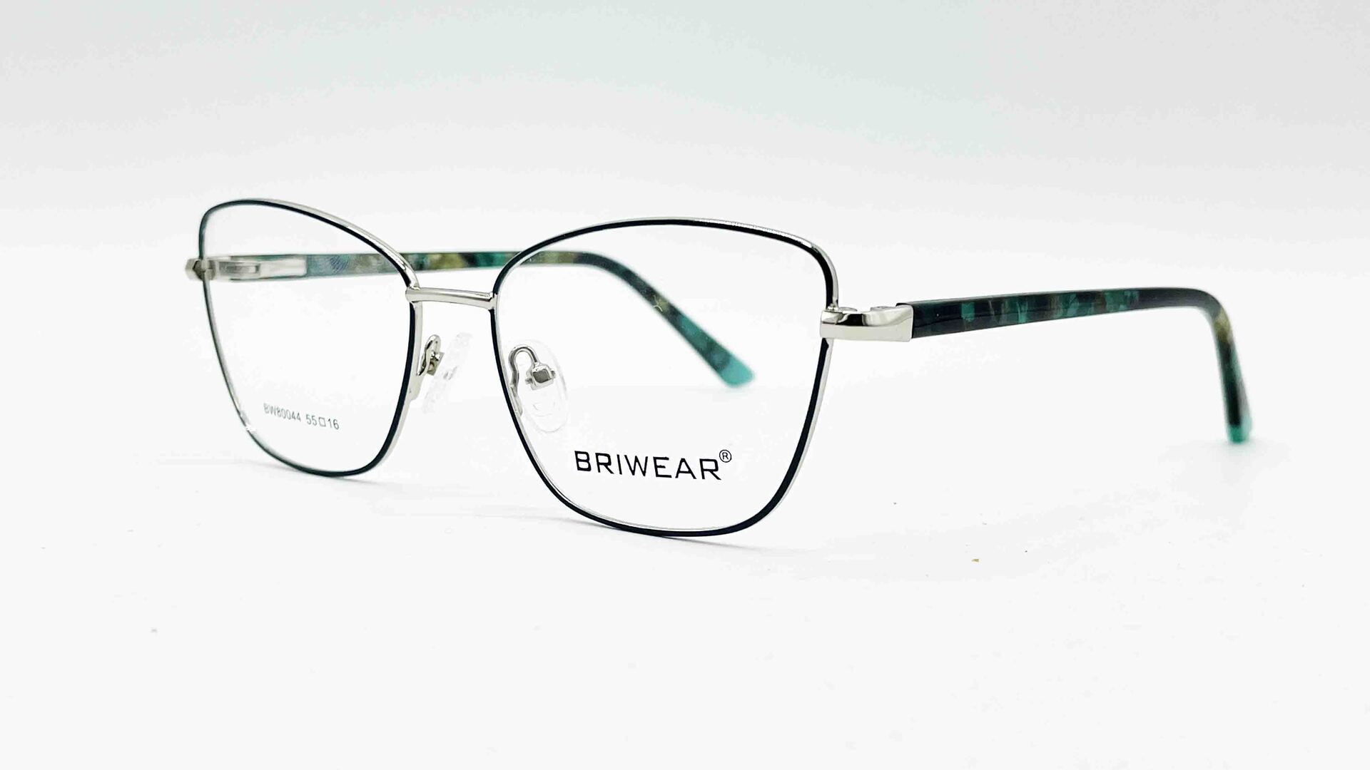 BRIWEAR